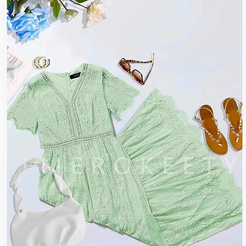 Nice spring/summer dress. Wore once to my son’s engagement party. Size M